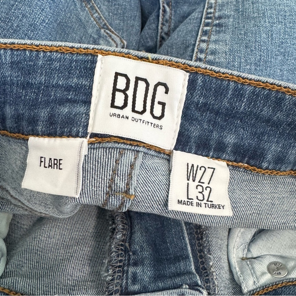 BDG NWT Mid Rise Slim Flare Jeans - Picture 5 of 8